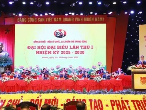Bàn giải pháp nâng cao chất lượng cán bộ, đảng viên trong mỗi chi bộ