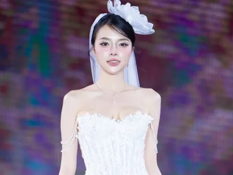 Á hậu Hạnh Nguyên thần thái hút hồn trong đêm “Trạm hạnh phúc”