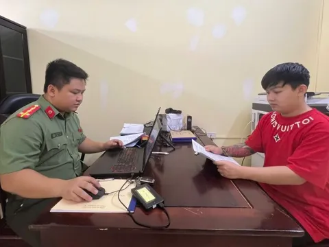 "Cài mã độc" đánh cắp dữ liệu khách hàng, nam thanh niên bị khởi tố