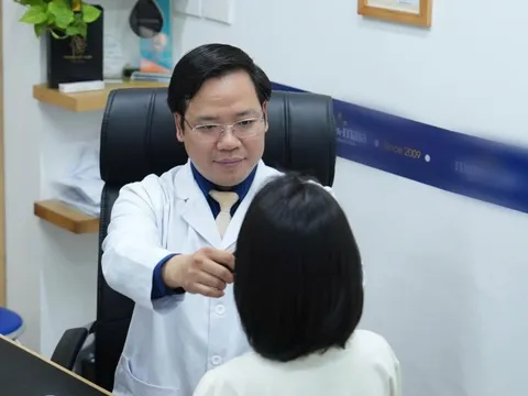 Tưởng bị nhiệt miệng, cô gái trẻ hoảng hốt phát hiện sự thật đáng sợ