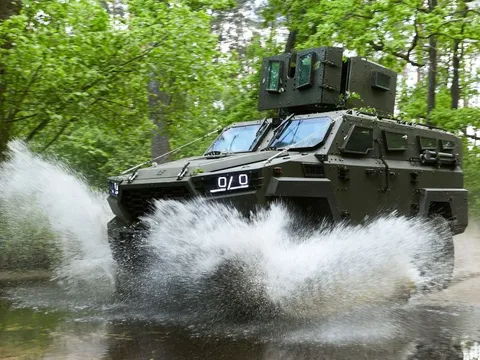 Sống sót kỳ diệu sau đòn tấn công trực diện, Inguar-3 Ukraine sở hữu sức mạnh đáng gờm