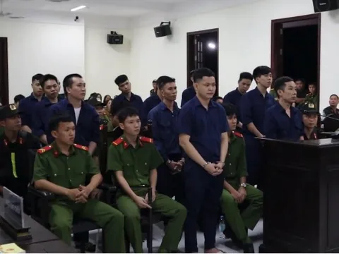 Án tử cho Hải "lùn" cùng 183 năm tù cho 12 đồng phạm