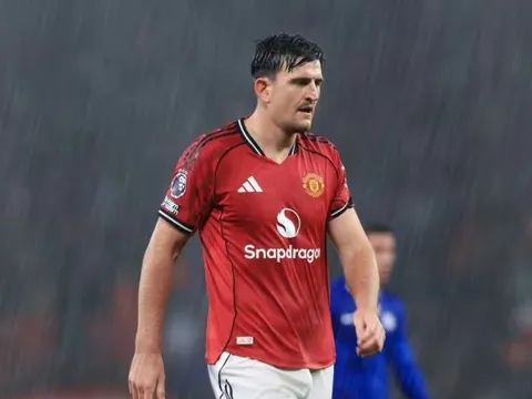 Man Utd đối mặt với nguy cơ bị điều tra sau trận thắng Chelsea