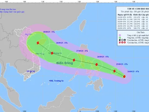 Biển Đông sắp đón bão số 10, dự báo cường độ cực đại không mạnh như bão số 9