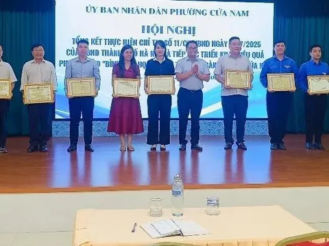 Phường Cửa Nam: Tỷ lệ người dân sử dụng dịch vụ công trực tuyến tăng mạnh