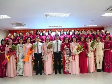 Phụ nữ phường Dương Nội đoàn kết, sáng tạo xây dựng phường giàu đẹp, văn minh