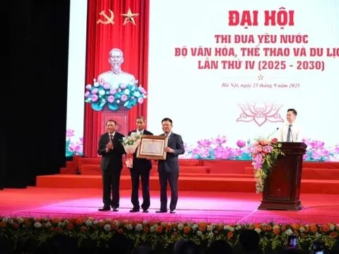 Văn hóa là nền tảng - Thông tin là mạch dẫn - Thể thao là sức mạnh - Du lịch là nhịp cầu kết nối