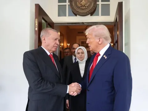 Ông Trump ra điều kiện mới cho ông Erdogan liên quan dầu Nga và tiêm kích F-35