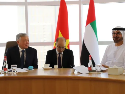 Việt Nam rất coi trọng việc học hỏi kinh nghiệm từ UAE trong cải cách thể chế và phát triển trung tâm tài chính quốc tế