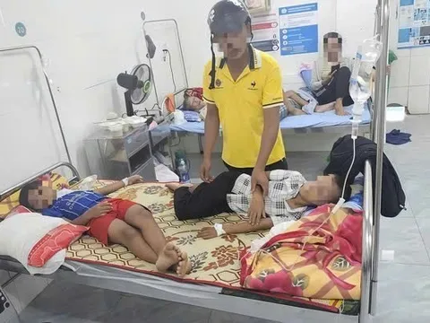 Thực hư thông tin phó hiệu trưởng nhà trường không cho học sinh bị ngộ độc đi viện