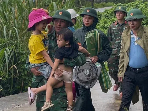 Quảng Trị sơ tán hơn 1.400 người tại các khu vực nguy hiểm đến nơi an toàn