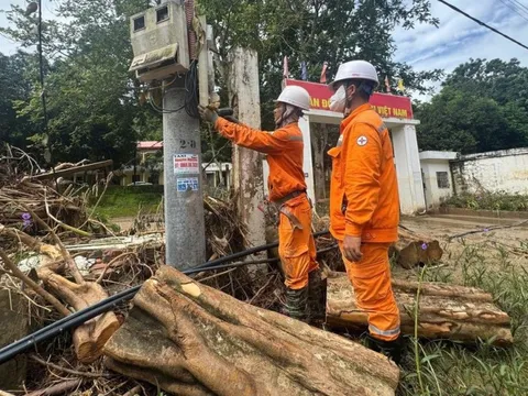 EVN tập trung khắc phục thiệt hại do bão số 10 và hoàn lưu bão