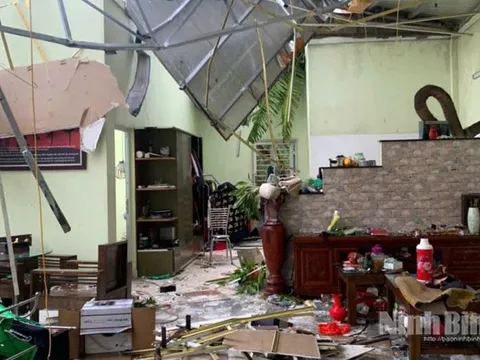 Lốc xoáy gây hậu quả nặng nề tại Ninh Bình