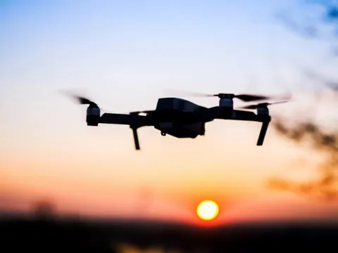 Lo UAV quấy nhiễu sự kiện quan trọng, nước thành viên EU-NATO hành động khẩn