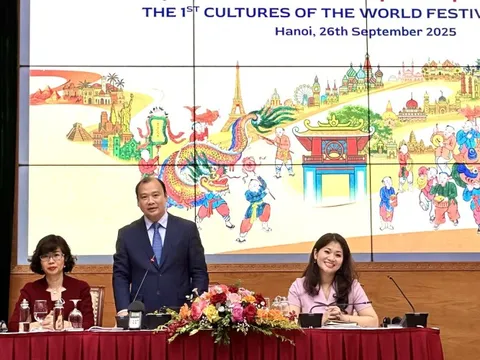 ‘Lễ hội Văn hóa Thế giới tại Hà Nội’ lần đầu tiên-Cầu nối văn hóa giữa Việt Nam và thế giới