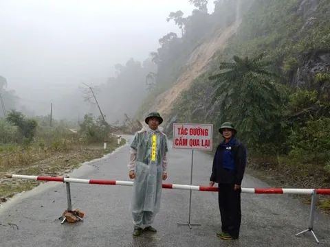 Bộ Xây dựng: Huy động tối đa lực lượng, đảm bảo thông suốt giao thông sau bão