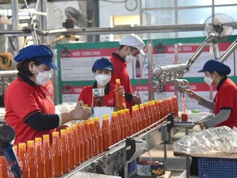 Bộ Nội vụ nêu lý do đề xuất điều chỉnh mức lương tối thiểu tăng 7,2%