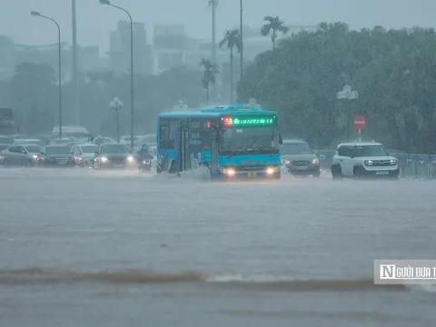 Đợt mưa to "sầm sập" ở Hà Nội bao giờ mới dứt?