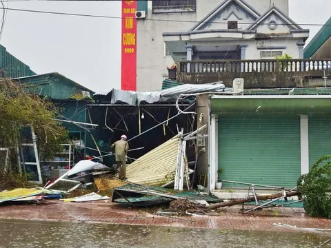 Hà Nội hỗ trợ 55 tỷ đồng tới 5 tỉnh để khắc phục hậu quả do bão số 10