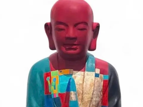 "Vùng xám" bản quyền và bức tượng nhà sư ngồi thiền gây tranh luận