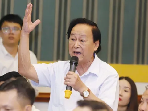 "Với khẩu hiệu dân giàu - nước mạnh, cái gì không làm giàu thì chúng ta bỏ"