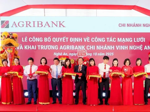 Đẩy mạnh sắp xếp mạng lưới, Agribank tăng cường nguồn lực cho 'Tam nông'