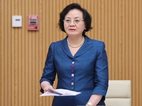 Tăng nhân lực cấp xã, đẩy nhanh sắp xếp đơn vị sự nghiệp và doanh nghiệp nhà nước