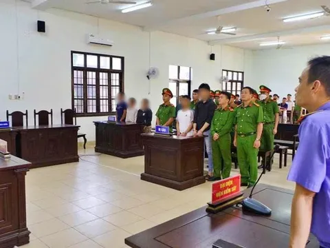 Từ sân bóng đến vành móng ngựa: Thiếu niên được giảm án thành công