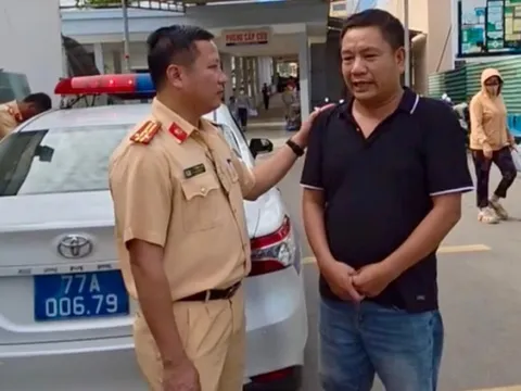 CSGT Công an tỉnh Gia Lai hỗ trợ nạn nhân tai nạn giao thông đi cấp cứu kịp thời