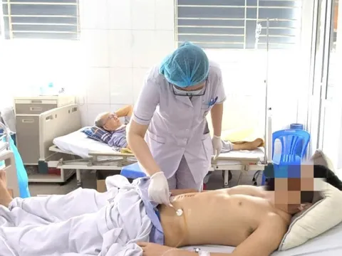 Nhập viện vì đau bụng, phát hiện “dị vật” bất ngờ