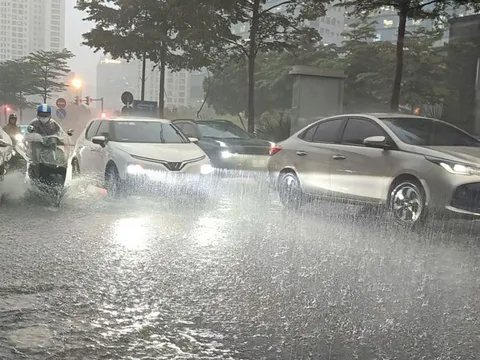 Bão số 11-Matmo đang di chuyển nhanh, cảnh báo mưa lớn diện rộng