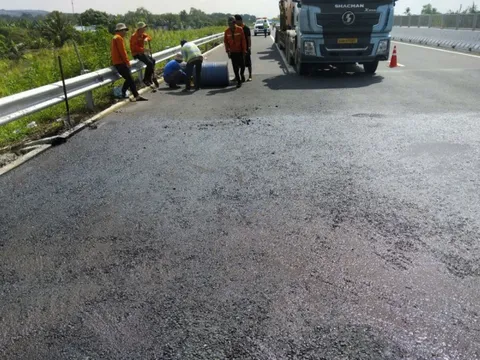 Khắc phục xong vị trí bất cập trên tuyến cao tốc Bến Lức - Long Thành