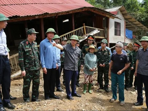 Phó Thủ tướng kiểm tra công tác chuẩn bị ứng phó bão số 11