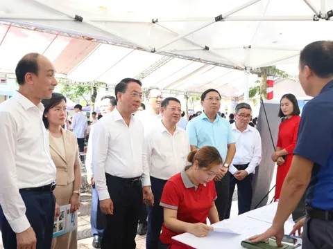 Xã Tiến Thắng tổ chức phiên giao dịch việc làm lưu động