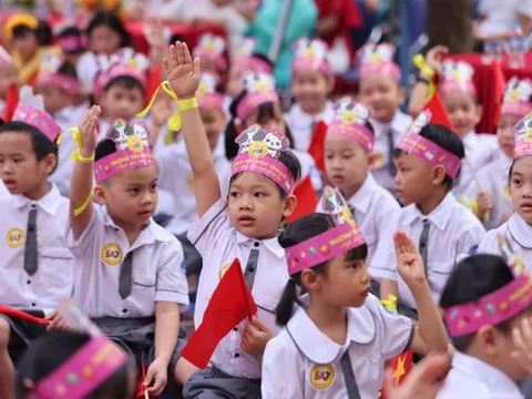 Học sinh Hà Nội chuyển sang học trực tuyến ngày 6/10 để phòng, chống bão