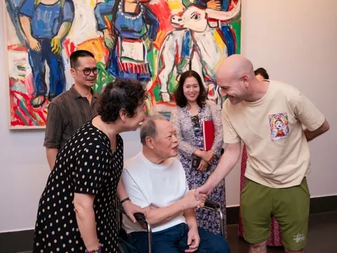 Họa sĩ Đỗ Sơn tổ chức Triển lãm cá nhân ở tuổi 82, tôn vinh vẻ đẹp phụ nữ