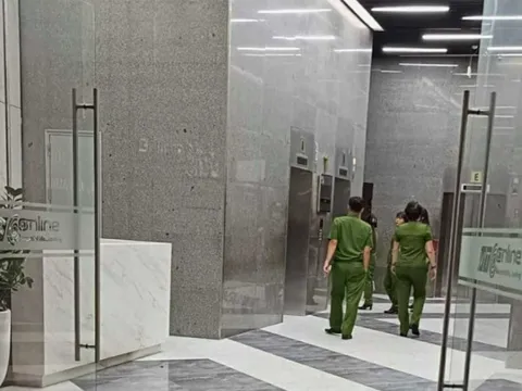 Lùm xùm dự án tiền ảo AntEx: Công an xuất hiện ở tòa nhà có trụ sở công ty Shark Bình lúc nửa đêm