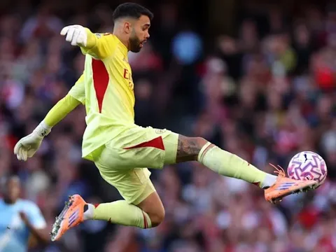 Arsenal âm thầm thực hiện động thái đặc biệt với thủ môn David Raya