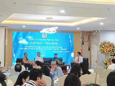 Công an TP. Hà Nội đối thoại văn nghệ sĩ tiêu biểu để cùng bảo vệ An ninh văn hoá trên không gian mạng