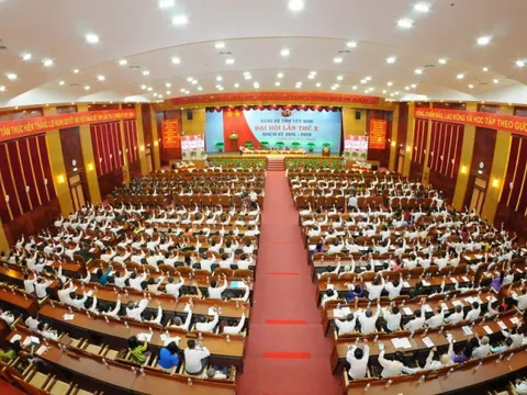 Tây Ninh không nhận hoa chúc mừng tại Đại hội Đảng bộ tỉnh lần thứ I