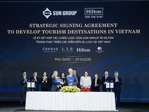 Lãnh đạo cao cấp nhất Tập đoàn Hilton tới Việt Nam, ký kết hợp tác chiến lược với Tập đoàn Sun Group