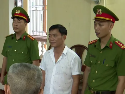 Một giám đốc công ty vàng bạc bị bắt