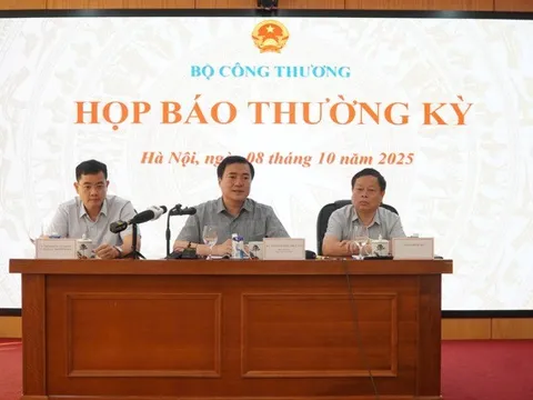 Các tổ chức quốc tế đều nâng mức tăng trưởng kinh tế của Việt Nam cao hơn so với dự báo