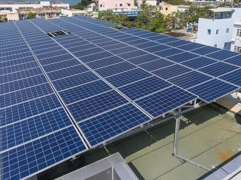 Bộ Công Thương: Người dân lắp điện mặt trời mái nhà chỉ cần thông báo, không cần giấy phép