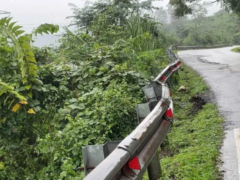 Nhiều tuyến quốc lộ miền núi phía Bắc sạt lở, hư hại nghiêm trọng sau bão số 11