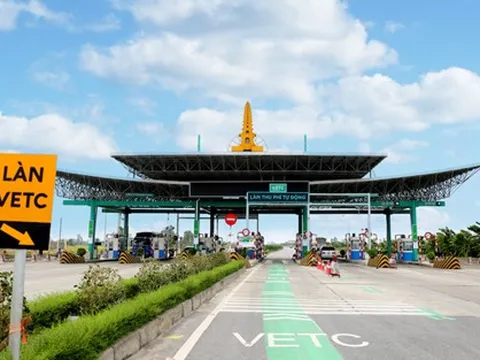 Các phương tiện vận chuyển hàng cứu trợ được miễn phí đường bộ