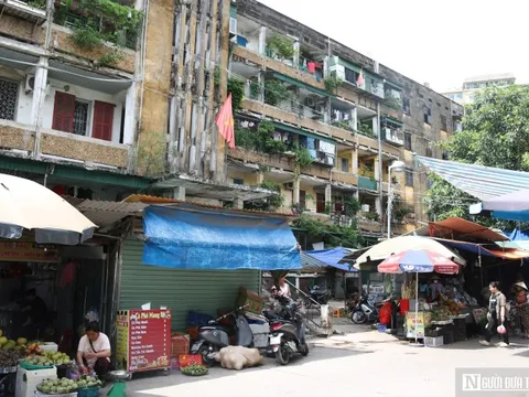 Cư dân "sống trong sợ hãi" ở chung cư Quang Trung, Nghệ An thúc đẩy dự án tái định cư khẩn cấp