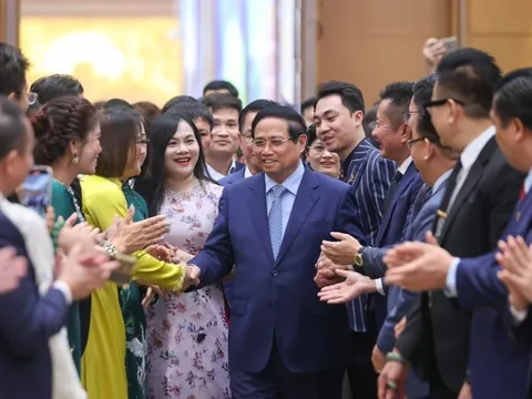 TỔNG THUẬT: Hội nghị Thủ tướng Chính phủ gặp mặt đại diện doanh nghiệp nhân Ngày Doanh nhân Việt Nam