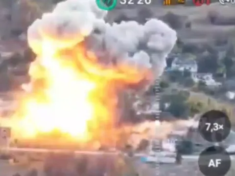 Kh-38 và bom UMPK trút lửa: Nga tung đòn không kích chính xác vào công sự Ukraine