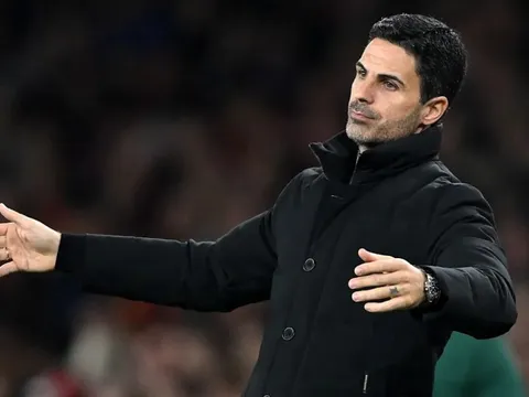 Arsenal sẵn sàng bán ngôi sao